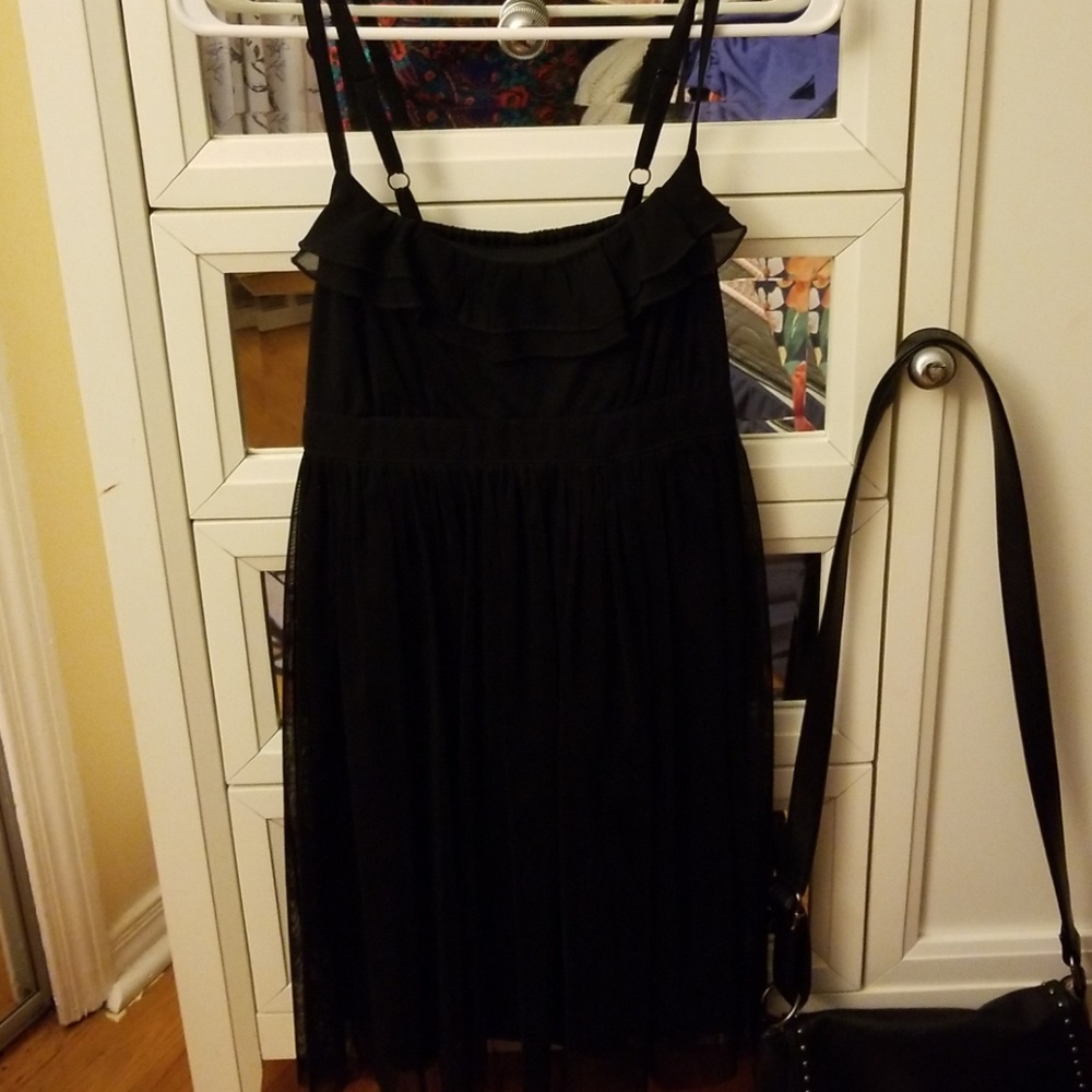 Cute little black dress